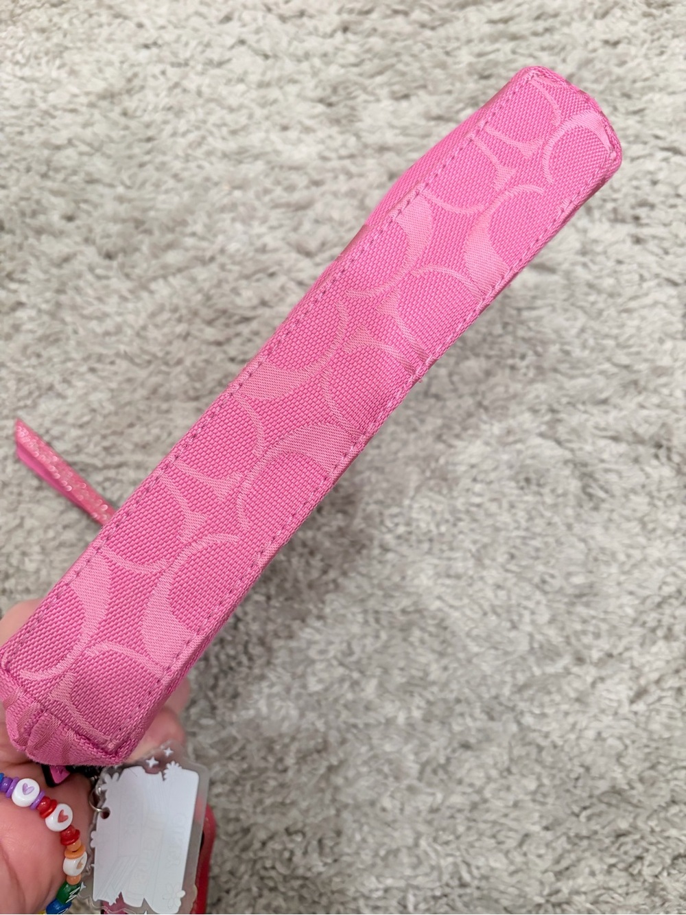 Coach vintage pink
Signature Wristlet with Silver Hardware - Picture 5 of 8
